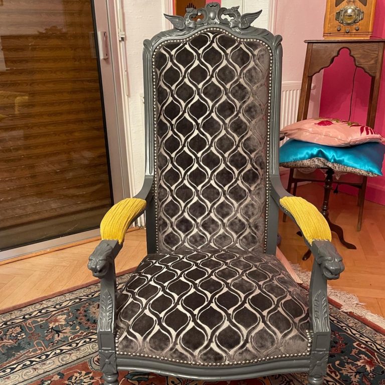 réfection fauteuil voltaire tissu velours Casamance