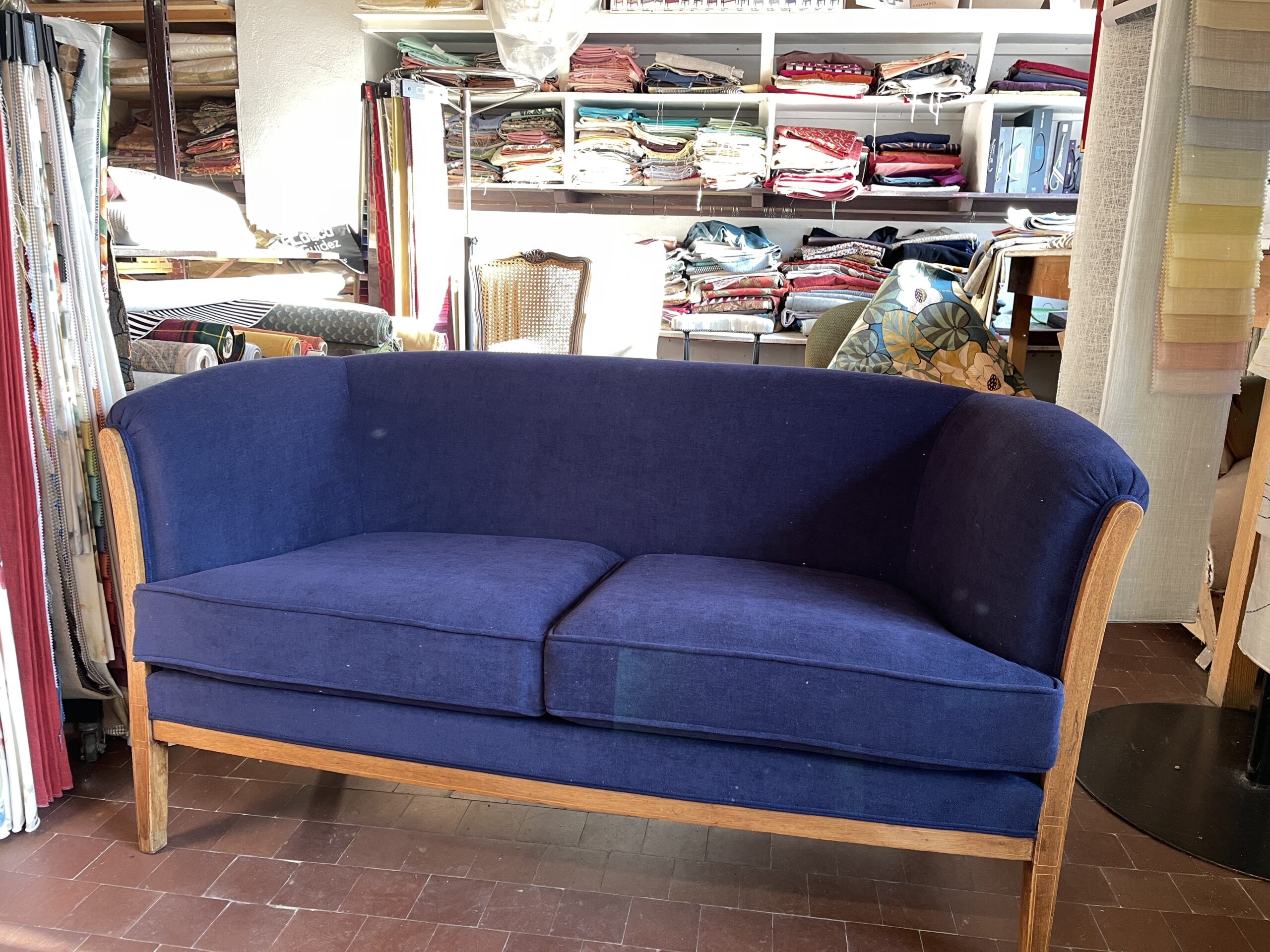 restauration complète d'une banquette art déco tissu casal HLDECO tapissier cambrai